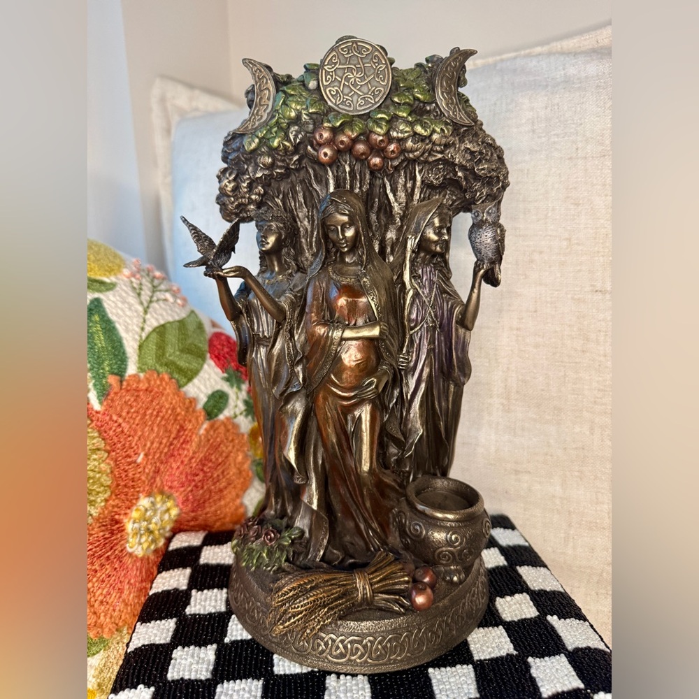 Bronze-Tone Goddess Home Art Sculpture - Decorative Figurine - Picture 9 of 9